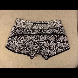 Lululemon size 4 speed shorts